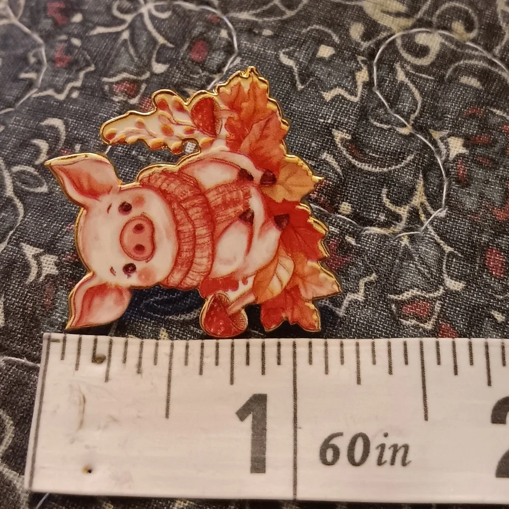 Cozy Little Fall Piglet Pin, Autumn Woodland Cottagecore Farm Country Pig Brooch - Picture 5 of 5